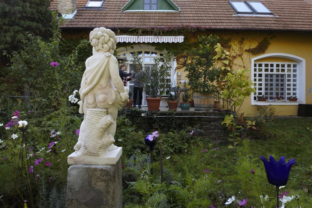 Villa-Magdi Vendégház Revfulop Exterior foto
